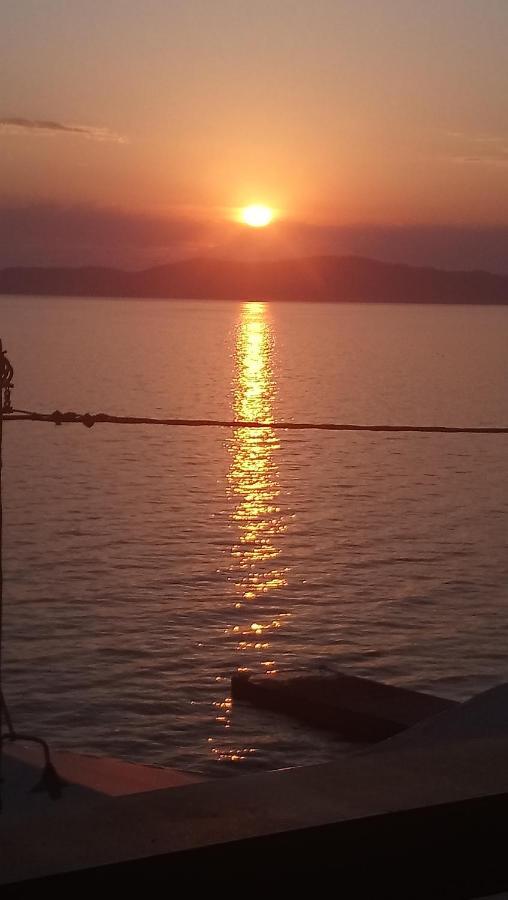 Diolkos Apartement Nea Roda Luaran gambar