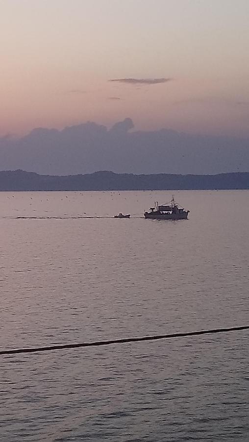 Diolkos Apartement Nea Roda Luaran gambar