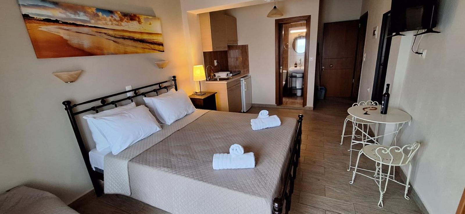 Diolkos Apartement Nea Roda Bilik gambar