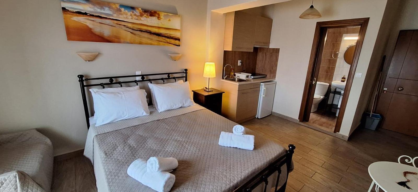 Diolkos Apartement Nea Roda Bilik gambar